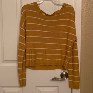 Crop top sweater